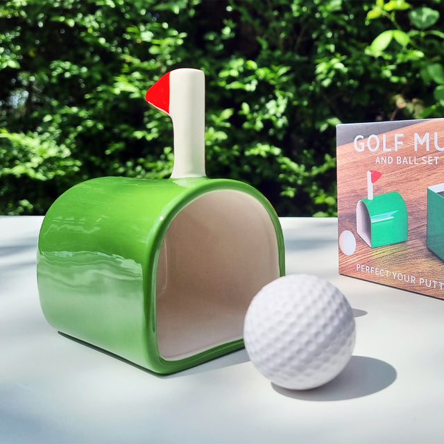 Golf mug and ball set by Pikkii